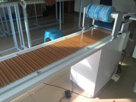 Bandgerät-Streifen-Licht klebendes 220V 50-60HZ 70KG LED automatisches klebendes