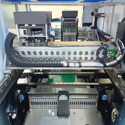 Doppelte Zufuhren 80000CPH des Modul-46pcs wählen aus und setzen Maschine
