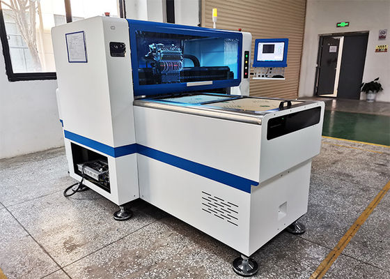 Birnenenergiefahrer-Montagemaschine Linse LED 45000CPH Multifunktions-LED