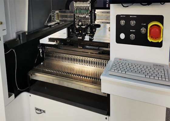 Linearmotor- und Servomotorled Birne IC-PWBs SMT 4KW 40000 CPH Auswahl und Platzmaschine